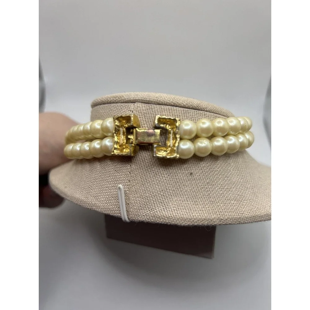 White Faux‎ Pearl Beaded Choker Necklace Panther Heads Gold Tone 15in Statement